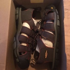 Keen Clearwater CNX Sandal 8.5 Men's NIB